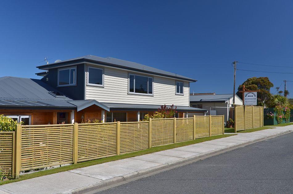Breadalbane House Bed & Breakfast Kaka Point Exterior foto